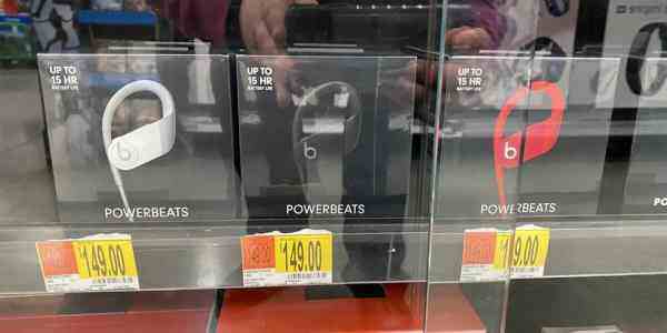 未官宣先开卖？Powerbeats 4现身国外零售店-go to sea